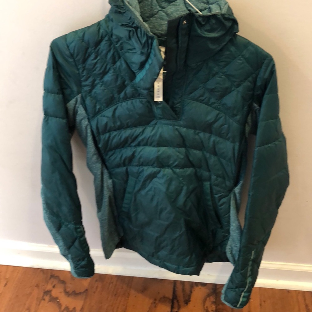 Lululemon size 6 jacket